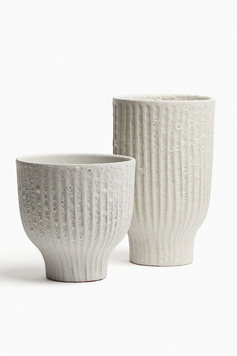 H&M Large terracotta plant pot