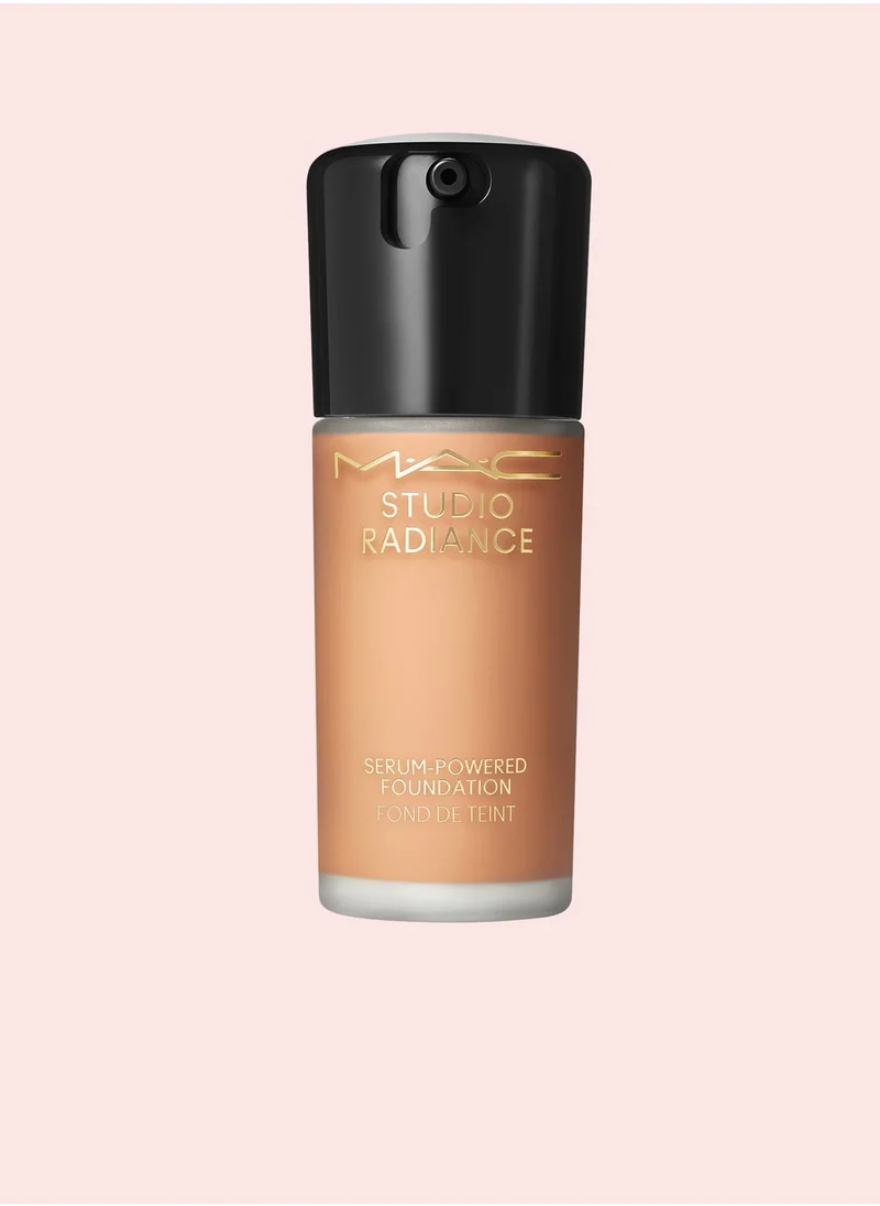 MAC Cosmetics Studio Radiance Serum Powered Foundation - NW40