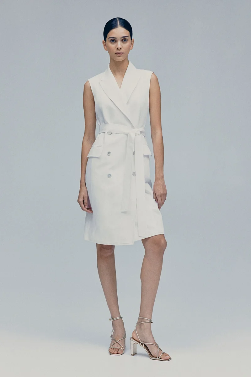 اتش اند ام فستان بتصميم بليزر من مزيج الكتان