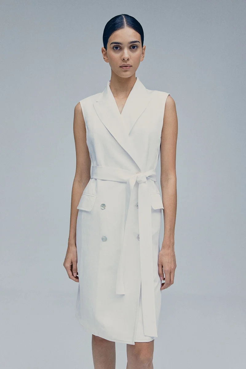 اتش اند ام فستان بتصميم بليزر من مزيج الكتان