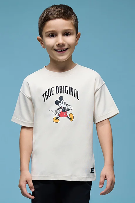 أر أند بي Printed T-Shirt with Crew Neck and Short Sleeves