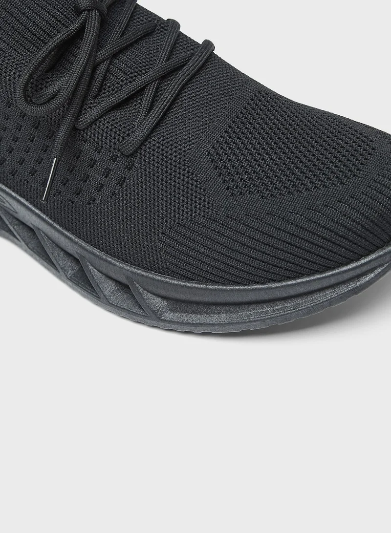 شو اكسبرس Casual Low Top Sneakers