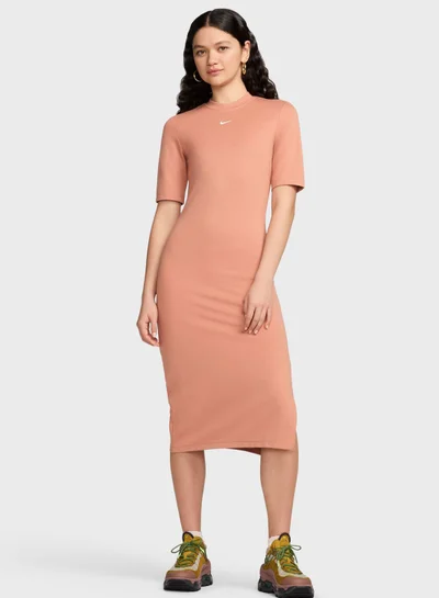 Nike T-Shirt Midi Dress