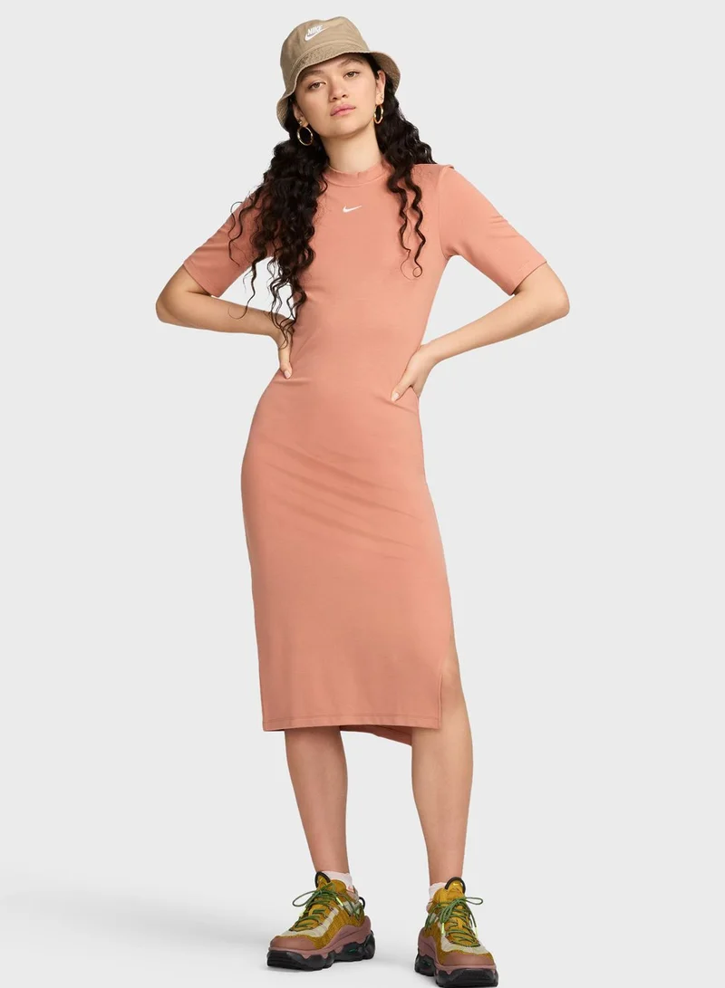 Nike T-Shirt Midi Dress