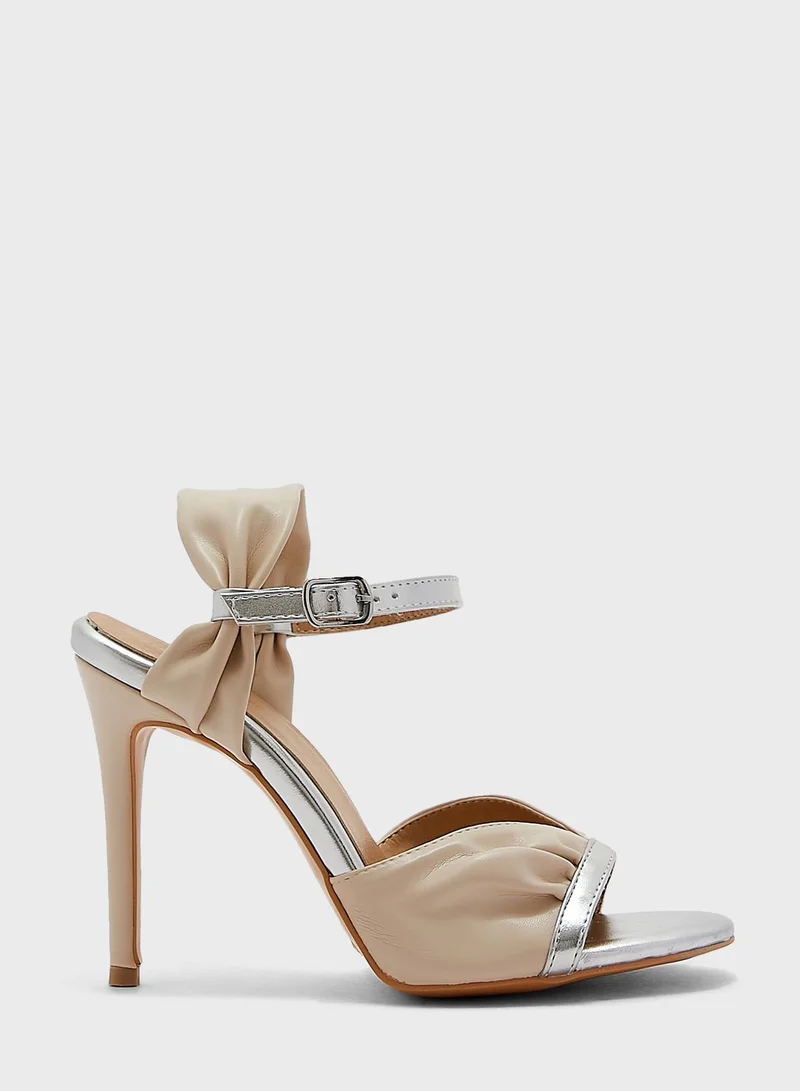 Khizana V Detail Metallic Trim Ankle Strap Sandal