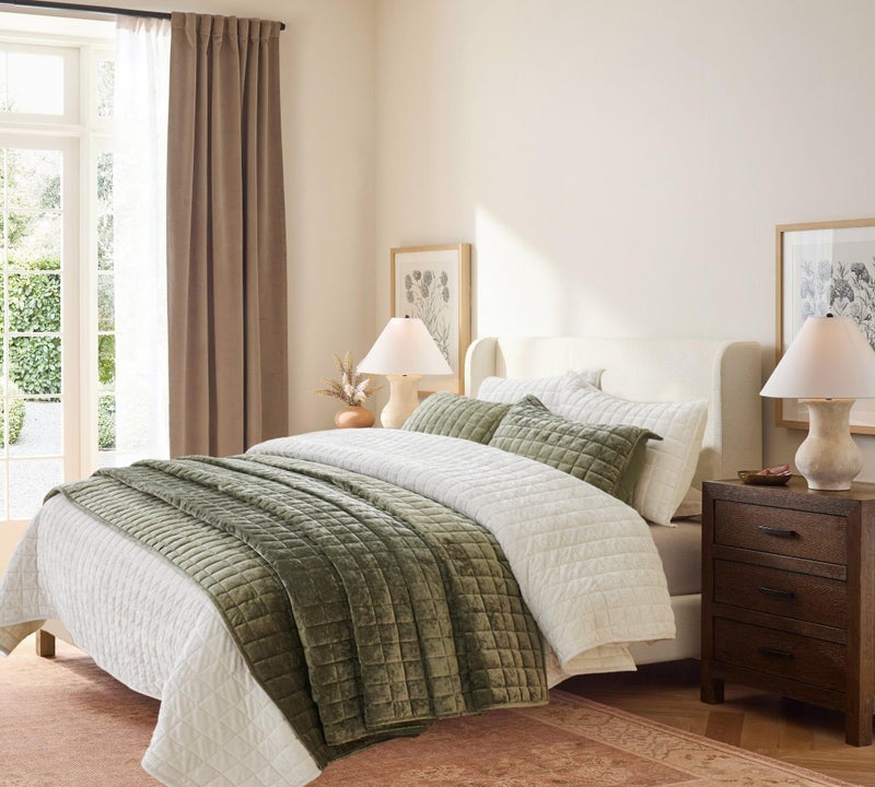 LR Rocaloca Luxurious Velvet Quilt Oversize King Size Set 120"x128" Ultra Soft Bedding Set Quilted Bedspread Coverlet with 2 Matching Pillow Shams for All Seasons,Army Green - Image 3