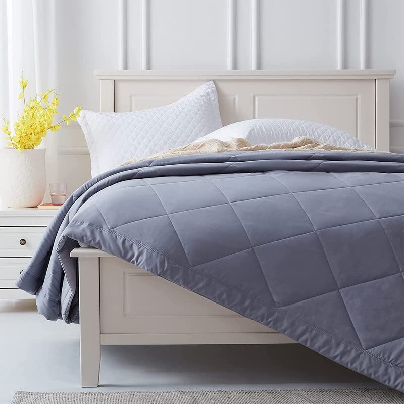 Rajasthan Crafts Lightweight Summer All Weather Reversible Comforter Ultra Soft Quilt Blanket Dohar (90x100 Inches, Light Grey) - Image 1