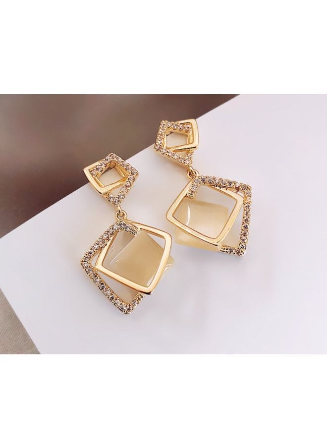 NIBEMINENT Geometric Design Dangle Earrings  - Image 5