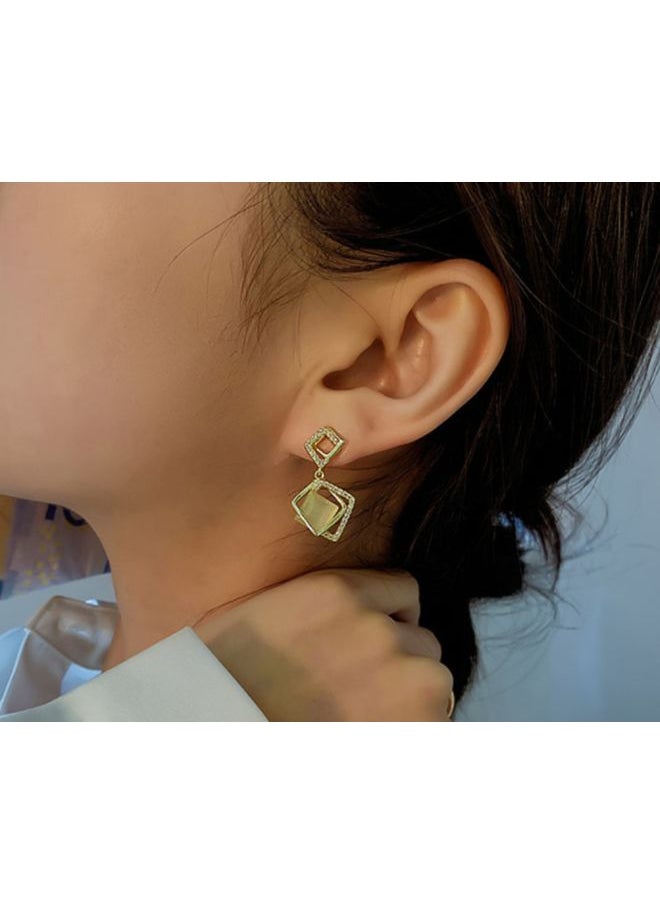 NIBEMINENT Geometric Design Dangle Earrings  - Image 4