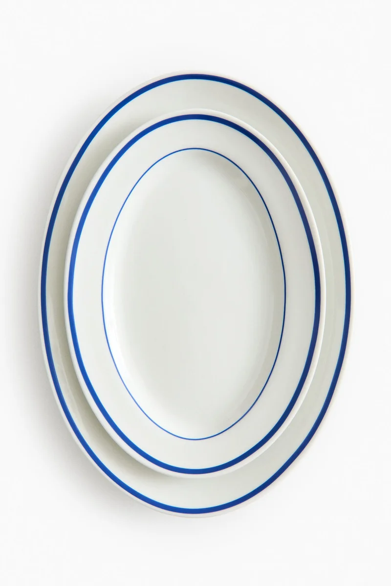H&M 2-pack porcelain serving plates