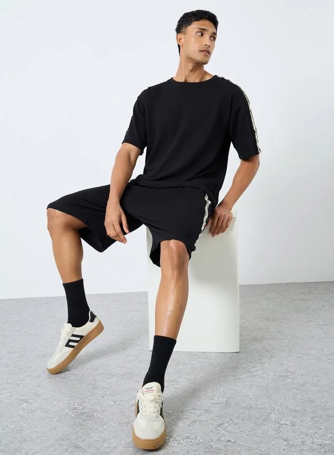 Styli Styli Men Oversized Side Taping T-Shirt and Shorts Co-Ords