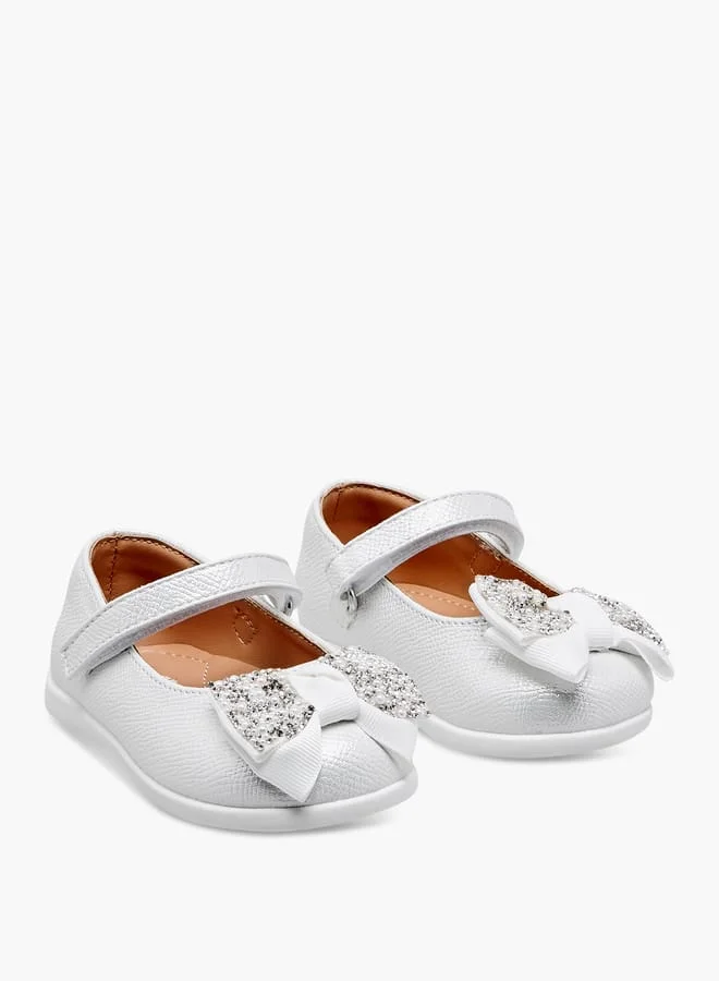 بيرفيت حذاء ماري جين للبنات مزين بفيونكة وإغلاق بشريط لاصق