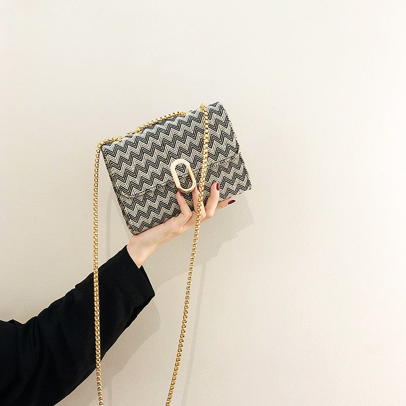 Niche Design Bag Women'S 2020 New All-Match Chain Shoulder Crossbody Small Bag Internet Celebrity Mini Fashion Red Bag - Image 4