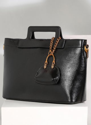 Solid Zip Lock Regular Vegan Leather Hand Bag For Women - pzsku/Z9C5A43F11796D27E378CZ/45/_/1742400072/016276de-5a65-43a7-8377-2f3c0902ba03