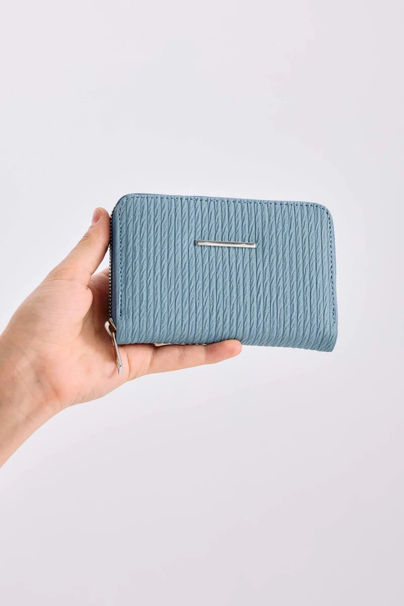 ديفاكتو Woman Faux Leather Wallets