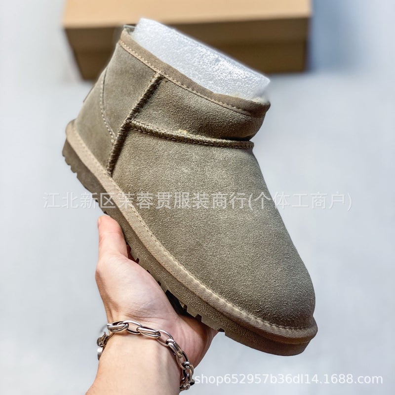 UG Classic Winter Sheepskin Snow Boots Waterproof Durable Comfortable Warm Fur Lined Low-Top Boots for Women