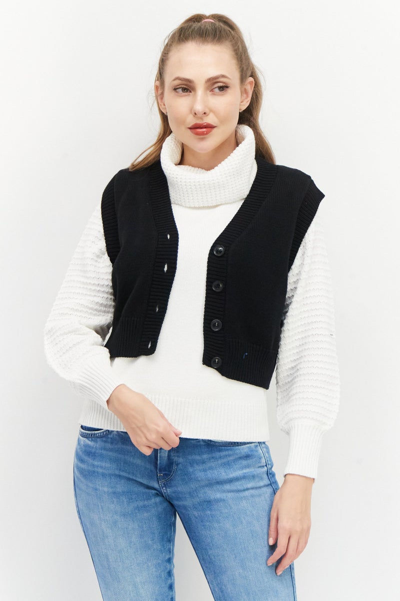 NA-KD سترة نسائية مزودة بأزرار على شكل حرف V، سوداء - Image 1