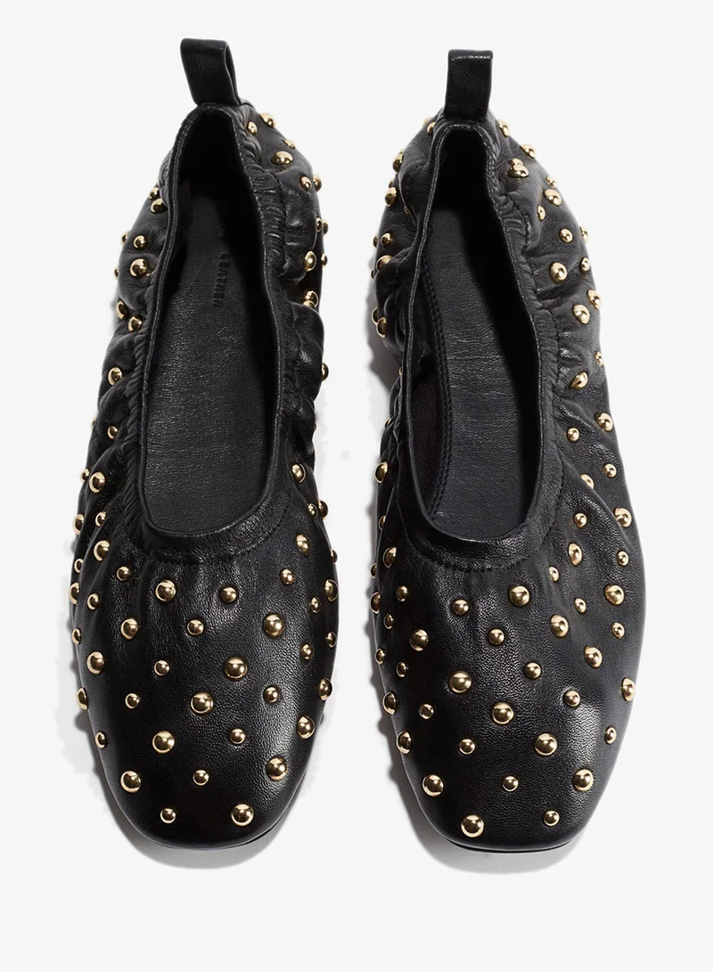 اتش اند ام حذاء باليه مرصع