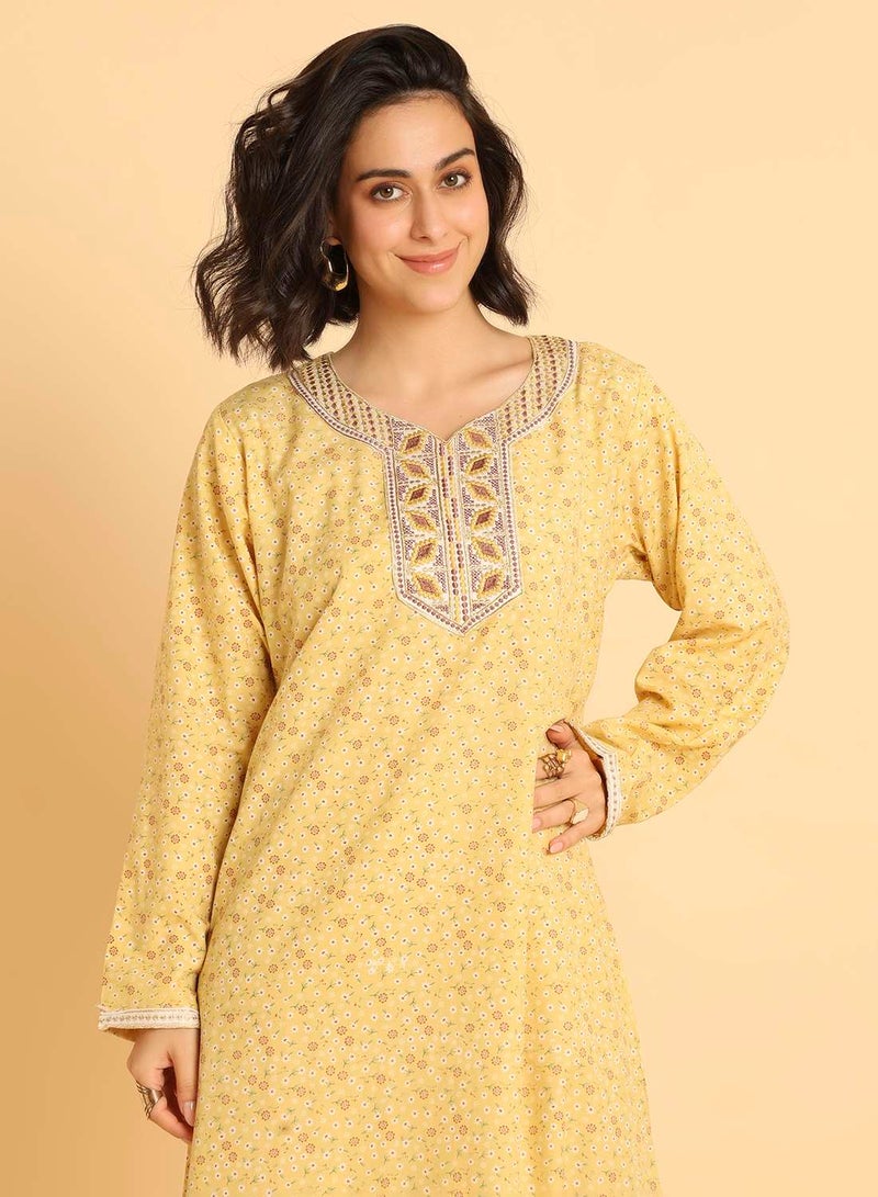 هانا آند سارا جلابية عربية تقليدية - أصفر فاتح مع تطريز مفصل - Image 3