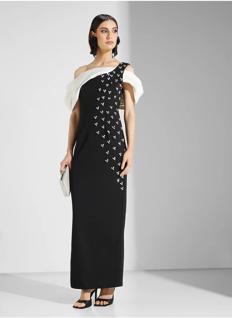 نمشي x Two Toned Dress With Embellishment