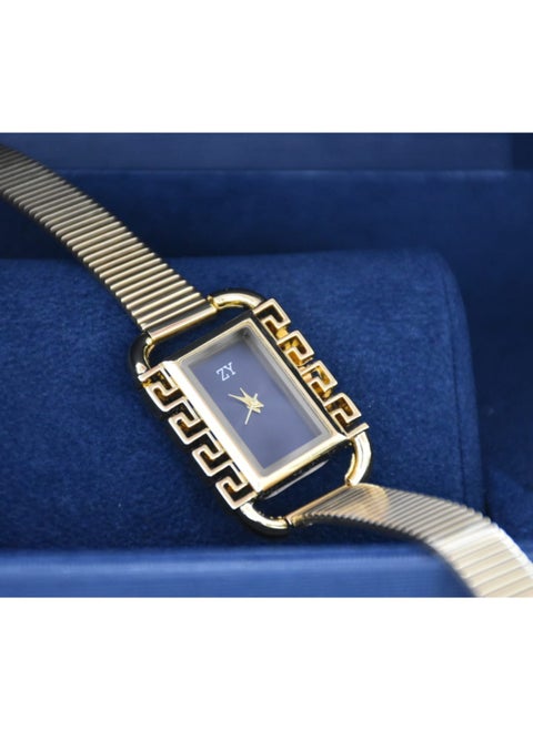 ZY is an elegant watch with a rectangular case and a bold logo engraving on the left side, accompanied by a logo in a delicate, creative style. This unique 29.5 x 26 mm case is enriched with a 3D Medu
