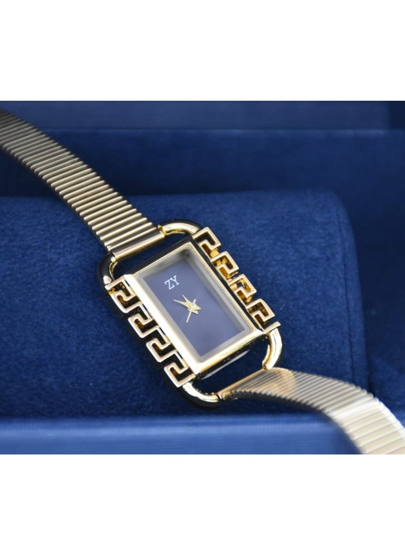 ZY is an elegant watch with a rectangular case and a bold logo engraving on the left side, accompanied by a logo in a delicate, creative style. This unique 29.5 x 26 mm case is enriched with a 3D Medu