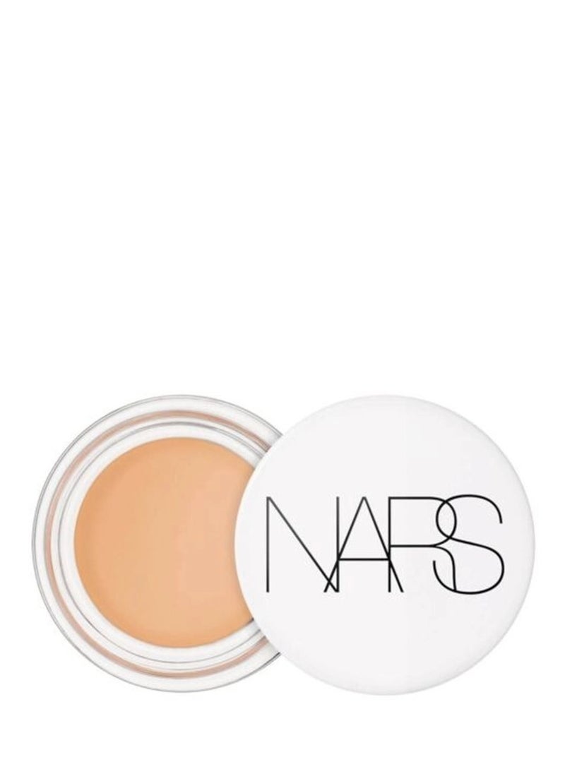 NARS Cosmetics - مفتح تحت العين Light Reflecting™ Golden Eye بحجم 15 مل - Image 1