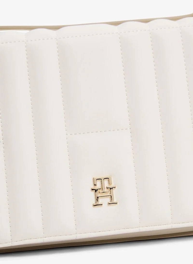 تومي هيلفيغر كروس بودي بتفاصيل شعار نسائي