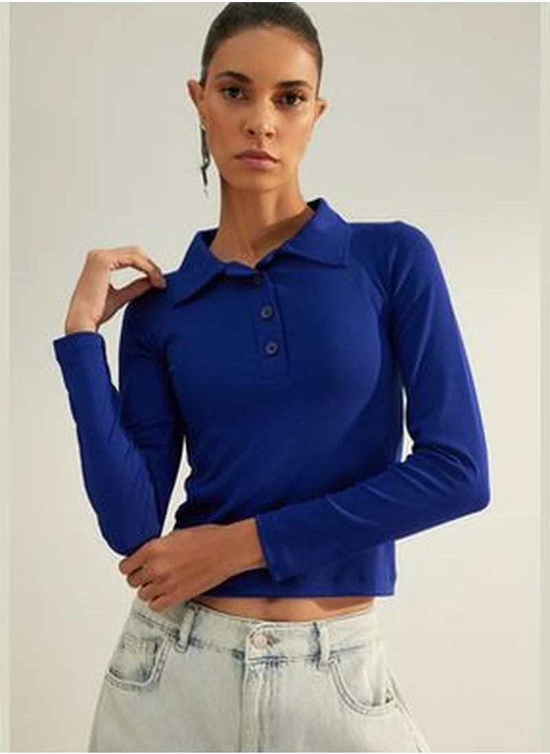 trendyol Navy Blue Soft Fabric Fitted/Situated Polo Neck Flexible Knitted Blouse TWOAW24BZ00175.