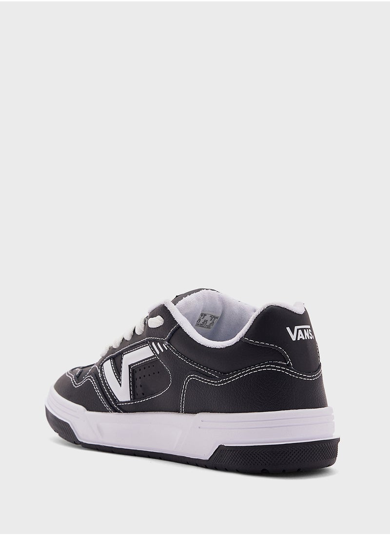 VANS Upland  - Image 2