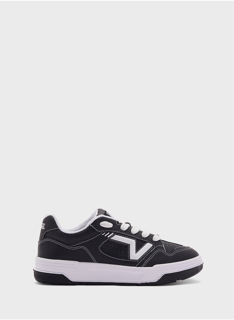 VANS Upland  - Image 1