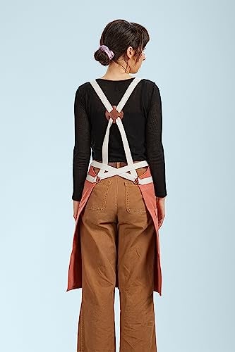 Caldo Split Leg Apron Terracotta - Image 3