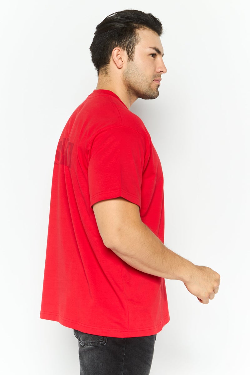 ESPRIT تي شيرت جرافيك قصير الأكمام للرجال بياقة دائرية، أحمر - Image 4