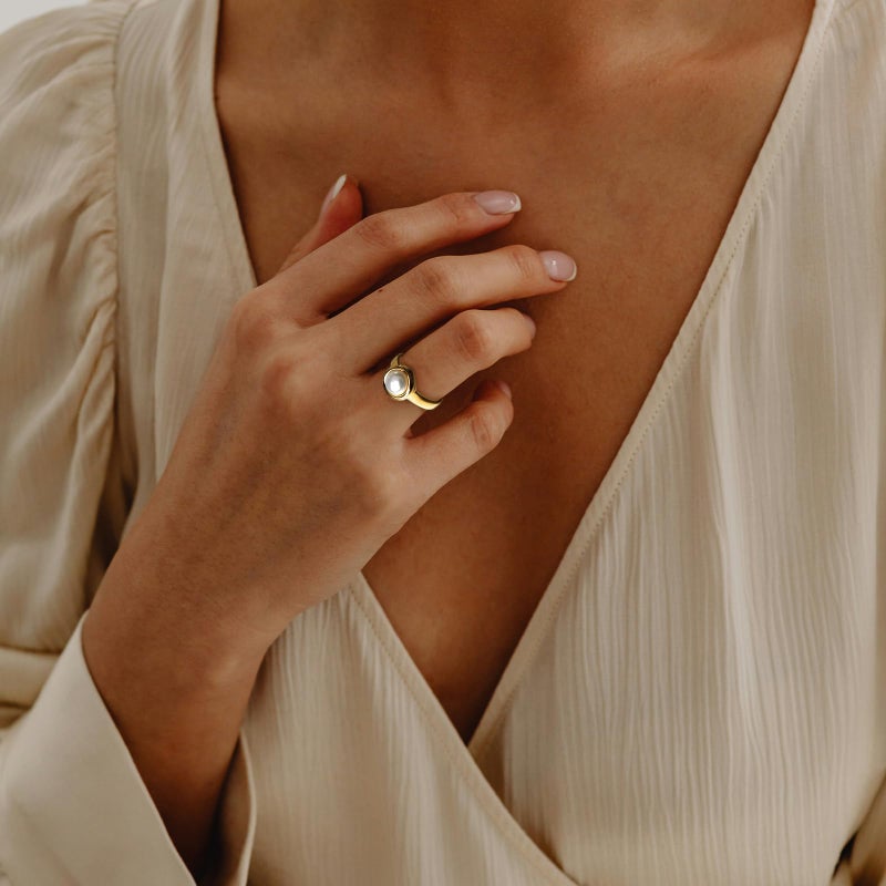 HOSICRON Pearl Ring for Women, 18K Gold Plated Rings for Bride Wedding Engagement Band Birthday Jewelry for Women Fits Sizes 5 to 11 (Gold pearl ring, 9) - Image 3