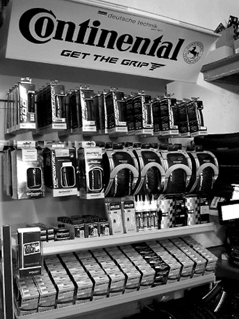 Continental Race 28" 700x20-25c Inner Tubes - 80mm Long Presta Valve (Pack of 2 Tubes w/ 2 Conti Tire Levers) - Image 3