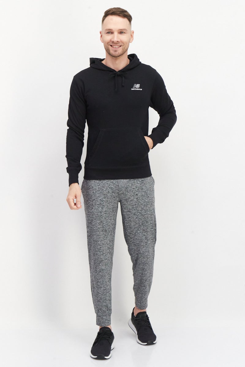 New Balance هودي تدريب بأكمام طويلة للرجال بتصميم مريح، أسود - Image 4