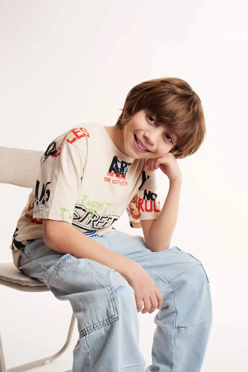 ديفاكتو Regular Fit Printed Short Sleeve T-Shirt