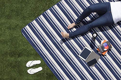 PICNIC TIME ONIVA Blanket Tote XL Outdoor Picnic Blanket, 70"x80" Foldable Beach Blanket with Fleece Top, Water-Resistant Backing, Strap & Pocket, Portable Mat for 4-5 People by Picnic Time (Blue Stripe/Navy Flap) - Image 2
