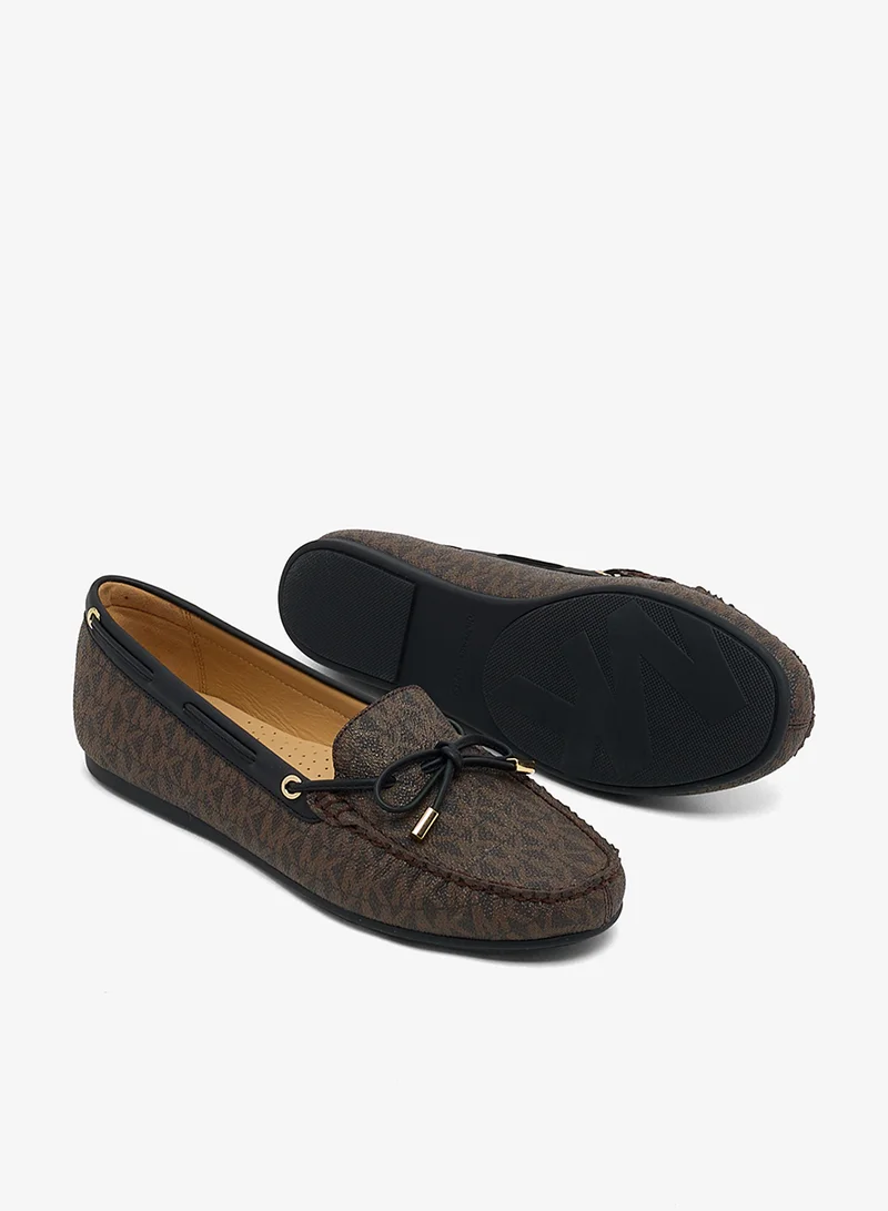 مايكل كورس Sutton Logo Moccasin
