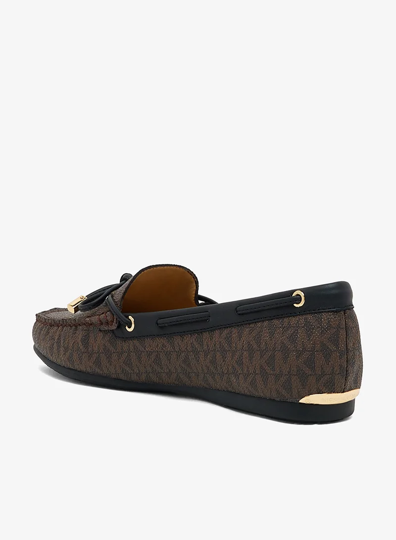 مايكل كورس Sutton Logo Moccasin