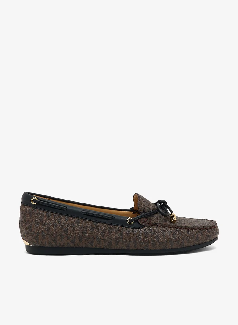 مايكل كورس Sutton Logo Moccasin