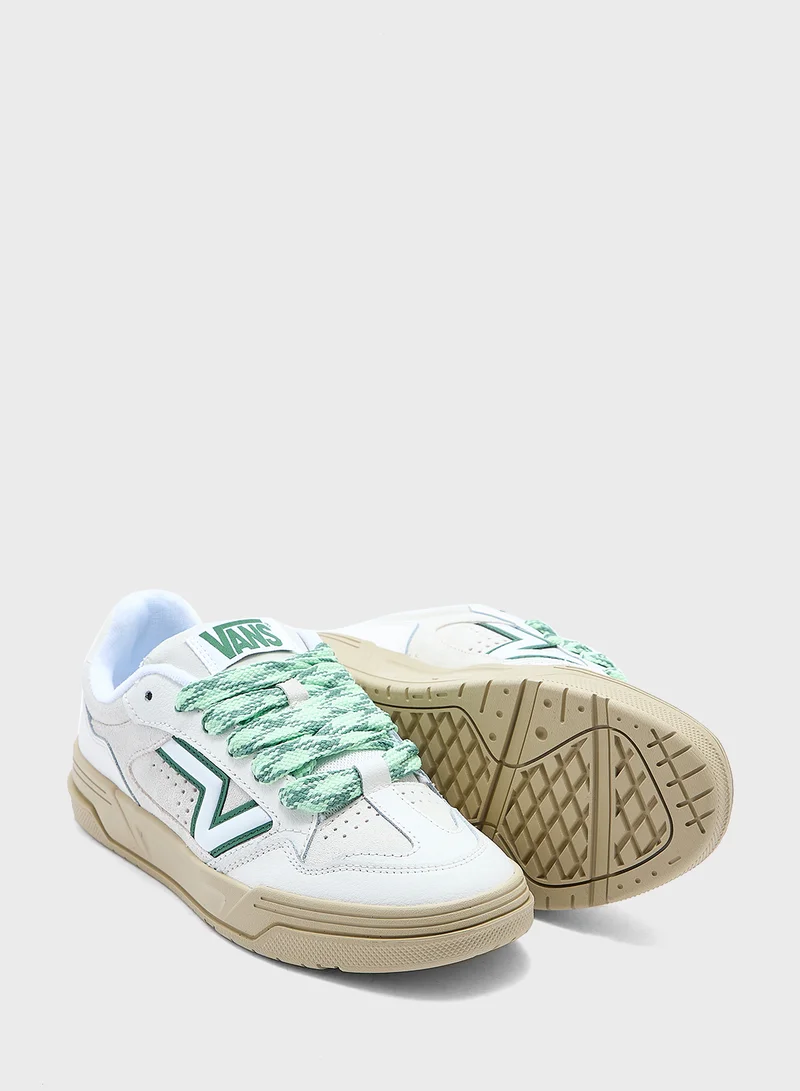 VANS Upland