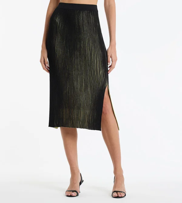 بي سي بي جي BCBG Pleated Skirt With Slit At Side