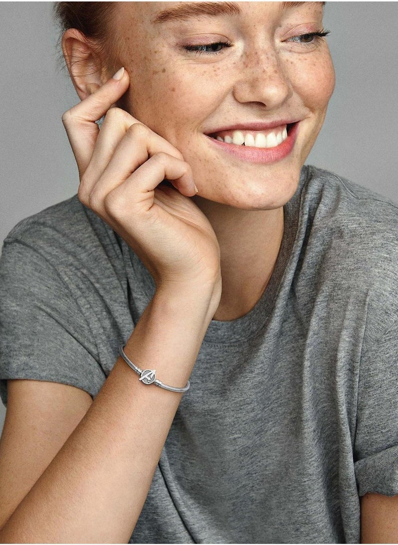 باندورا سوار بسلسلة ثعبان مزوّدة بقفل يحمل شعار أفنجرز من مارفل من تشكلية باندورا مومنتس - Image 5