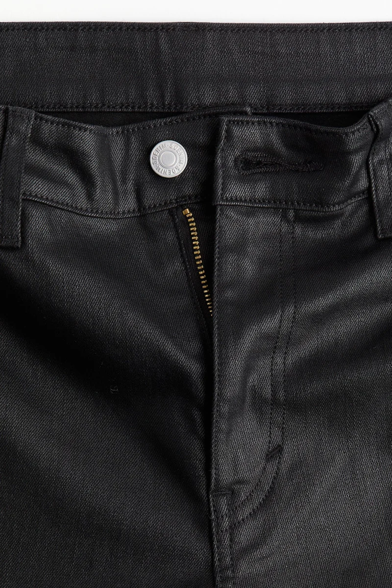 اتش اند ام جينز بقصّة بووت كت خصر عالي