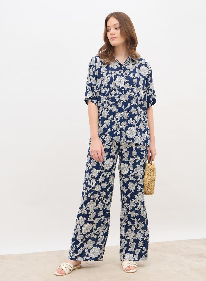 ستايلي طقم قميص وبنطلون واسعين بطبعة شاملة - Image 1