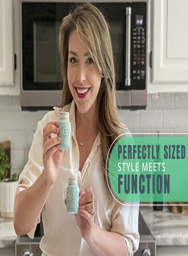 كومفيفي طقم هزازات ملح وفلفل من كومفيفي، مصنوع من السيراميك الأزرق الفاتح، بتصميم ريفي أنيق. - Image 4