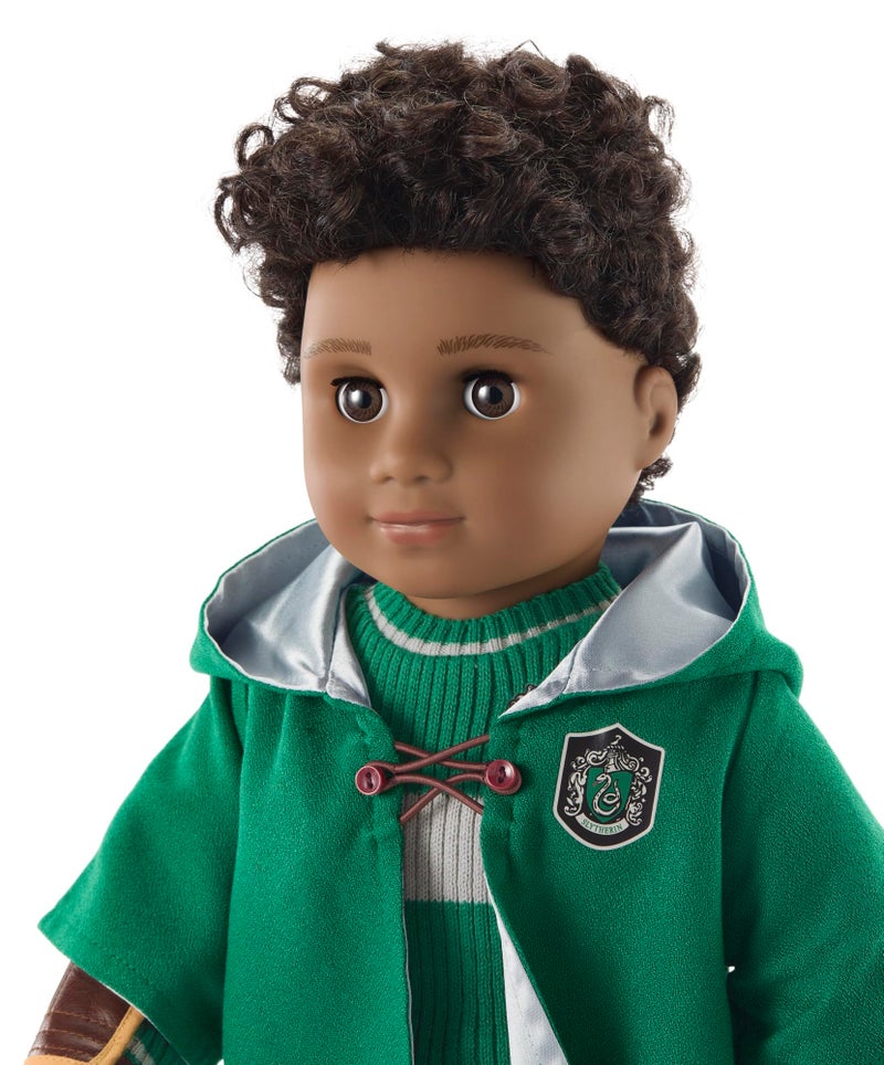 امريكان جيرل American Girl Harry Potter 18 بوصة دمية Slytherin Quidditch الزي الموحد مع رداء يضم منزل قمة للأعمار 6+ - Image 5