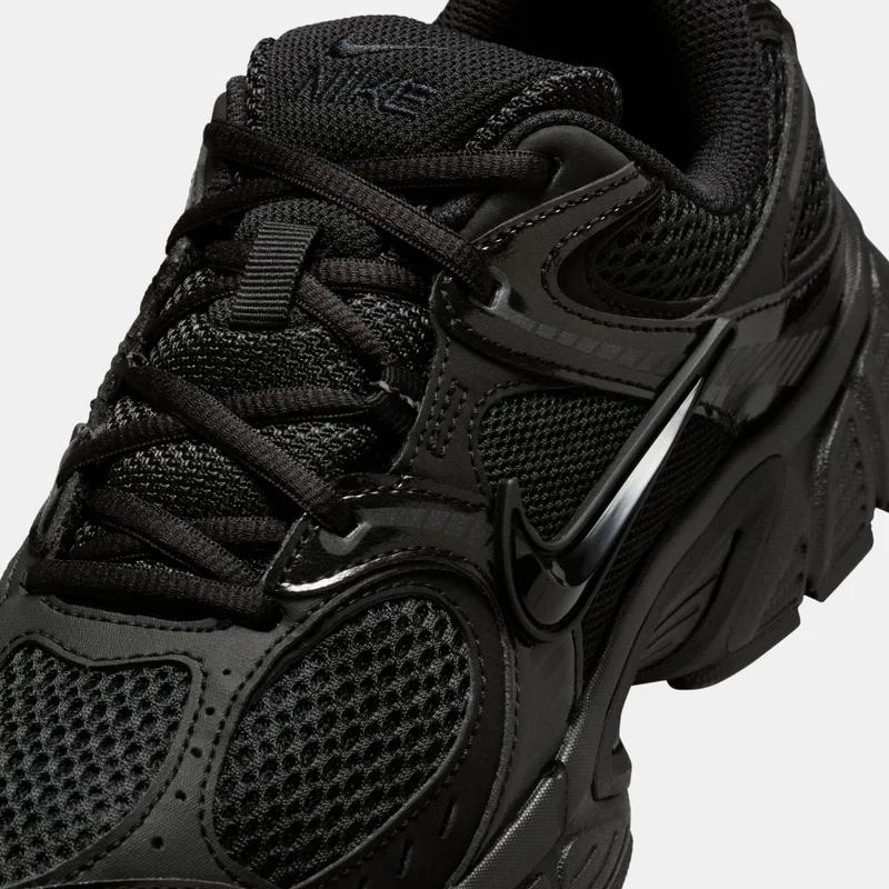 Nike Women's V5 RNR Shoes