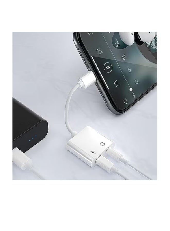 تم تصميم محول سماعات الرأس 2 في 1 هذا، الذي يحول منفذ Lightning إلى منفذ 3.5 ملم، للمستخدمين الذين يرغبون في استخدام سماعات الرأس السلكية التقليدية أثناء شحن أجهزة iPhone الخاصة بهم. وهو مُحسَّن خصيصًا لطرازات iPhone من iPhone 7 وحتى iPhone 14 Pro Max. - Image 4